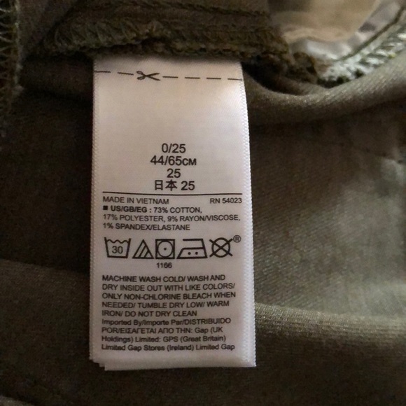 GAP MID RISE CAMO LEGGINGS SKIMMER👖Sz 0/25… - Picture 9 of 10